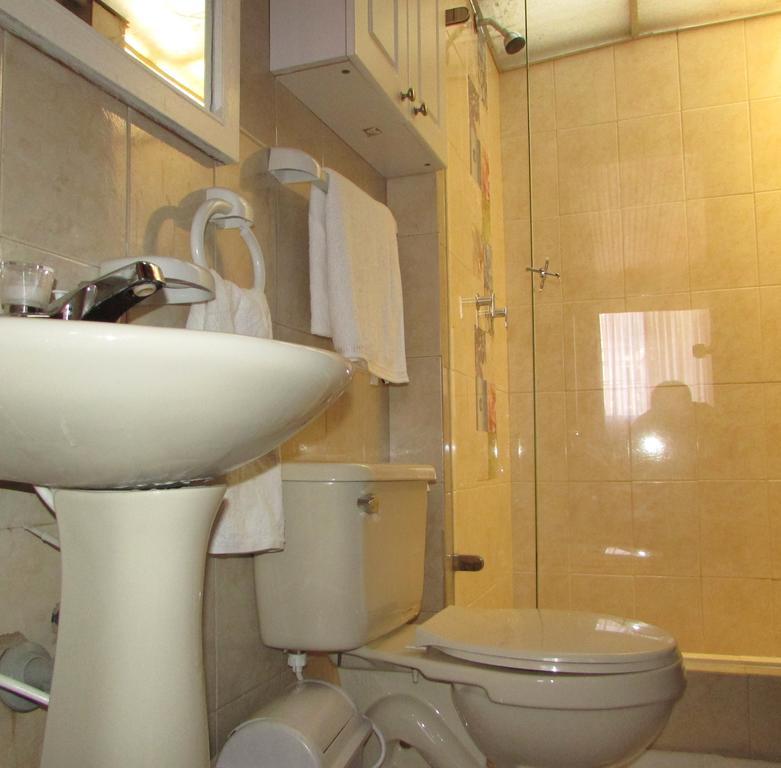 בית הארחה בוגוטה 	Casa De Huespedes Shalom Victoria מראה חיצוני תמונה