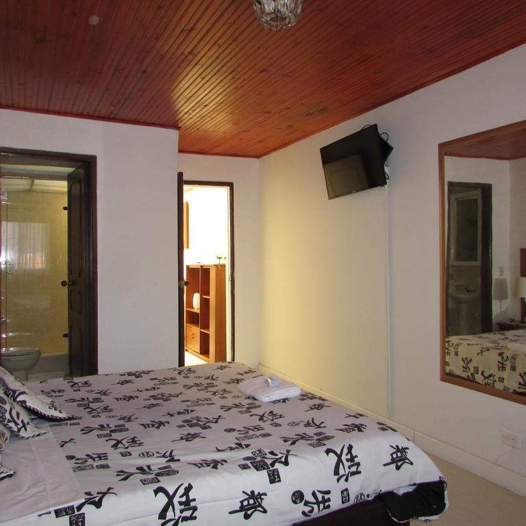 בית הארחה בוגוטה 	Casa De Huespedes Shalom Victoria מראה חיצוני תמונה