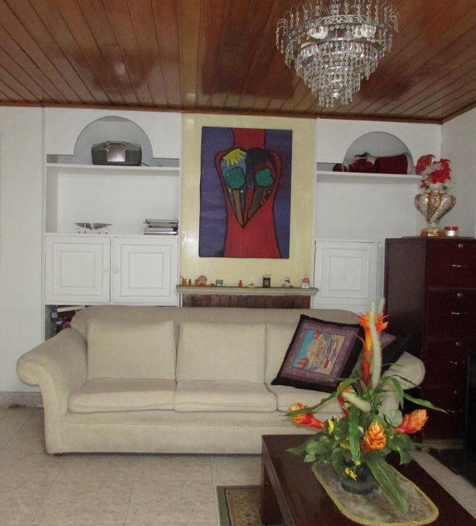 בית הארחה בוגוטה 	Casa De Huespedes Shalom Victoria מראה חיצוני תמונה