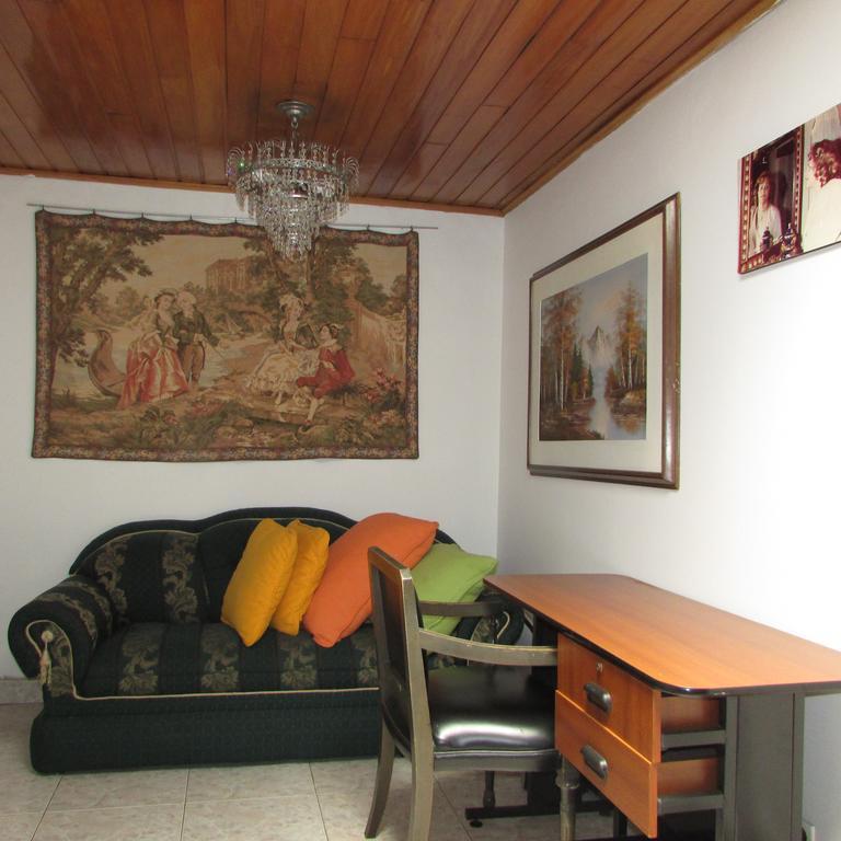 בית הארחה בוגוטה 	Casa De Huespedes Shalom Victoria מראה חיצוני תמונה